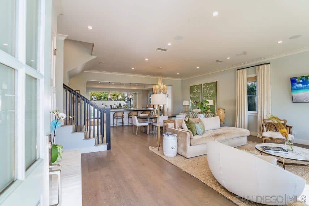 5769 Waverly Avenue La Jolla CA 92037