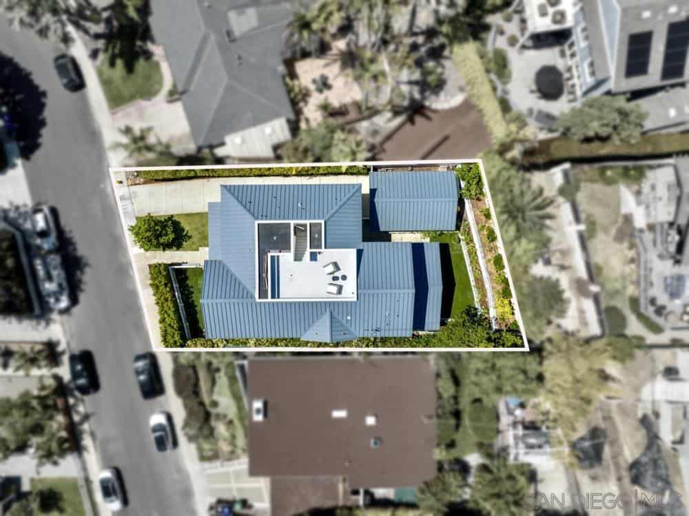 5769 Waverly Avenue La Jolla CA 92037