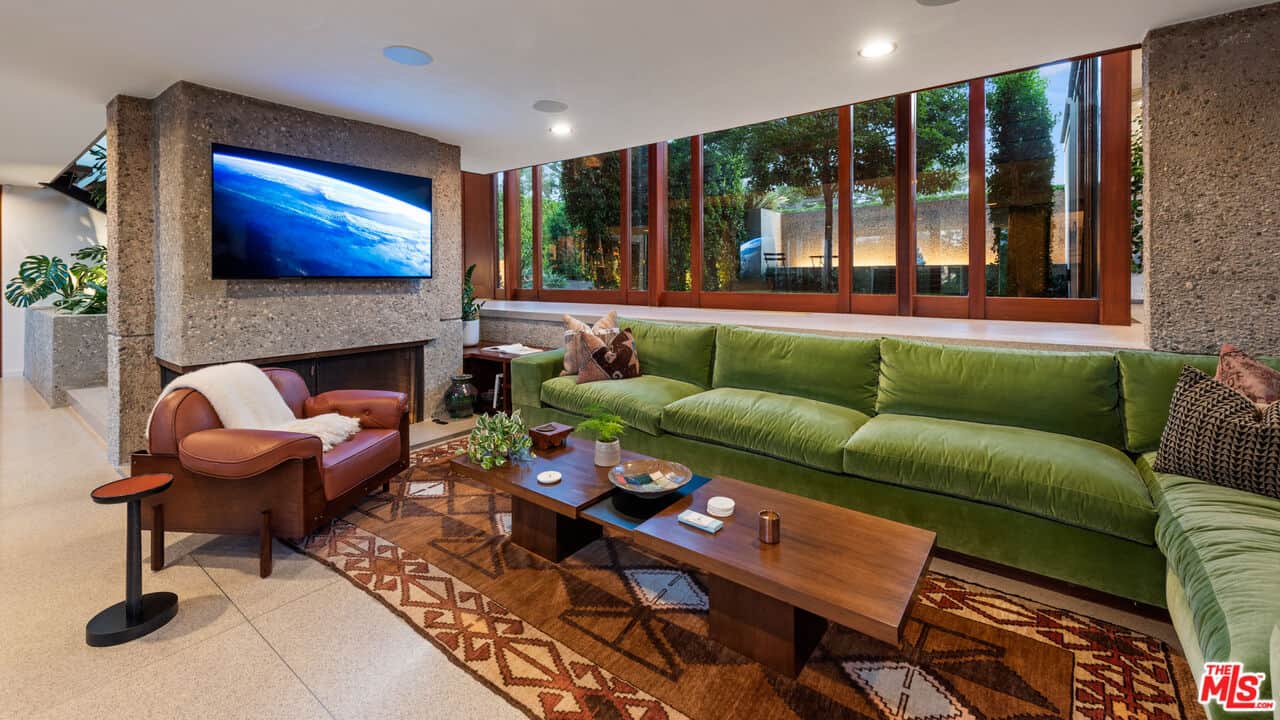 1875 Carla Ridge Beverly Hills CA 90210