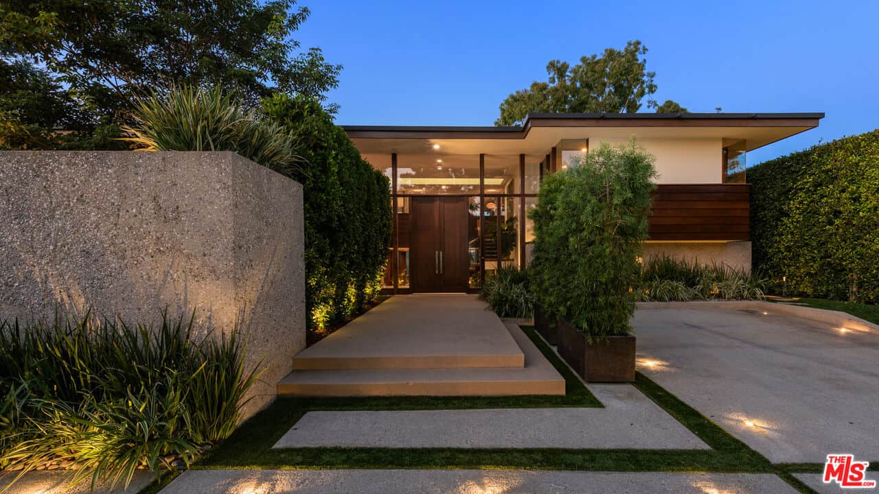 1875 Carla Ridge Beverly Hills CA 90210