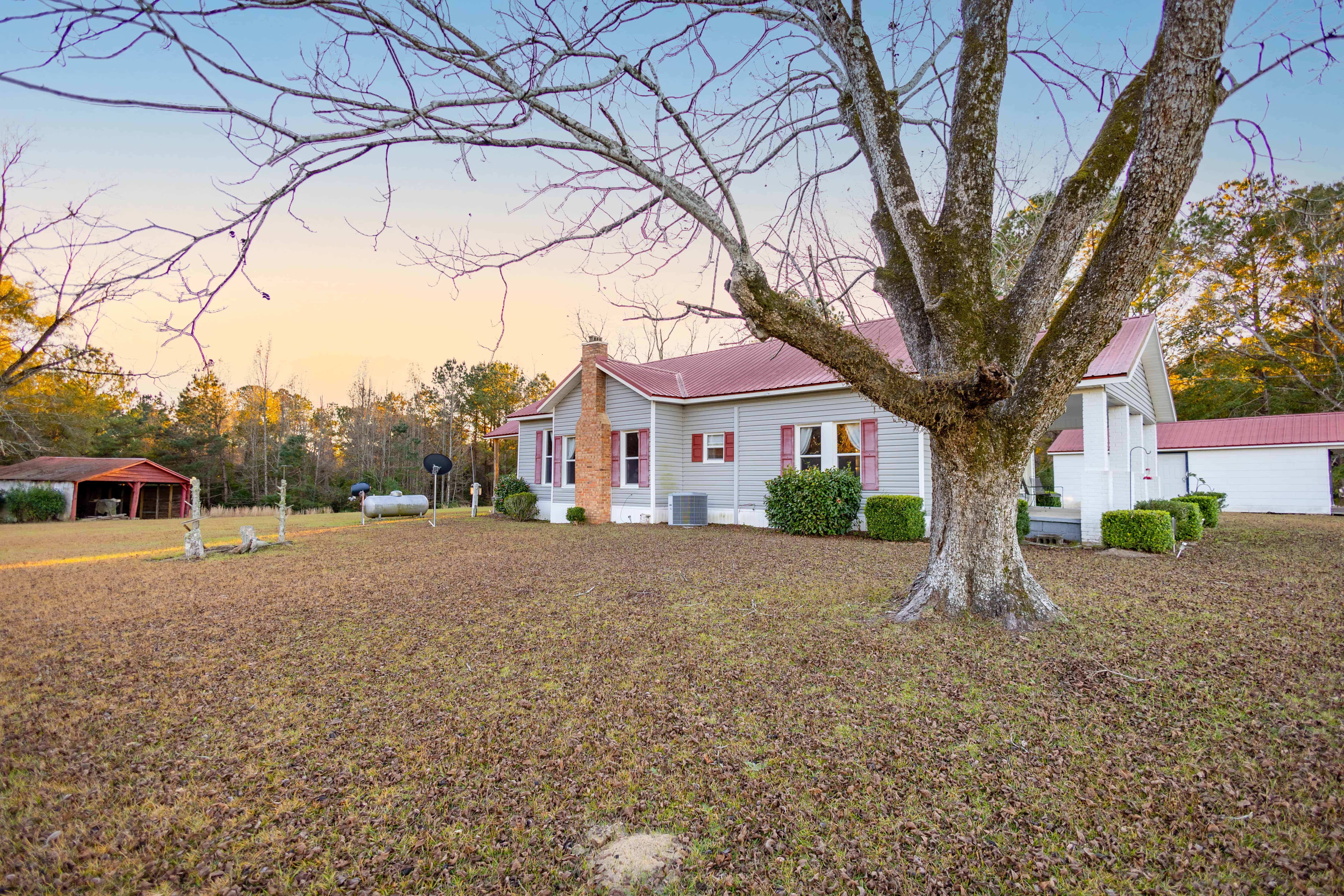 1565 County Road 38 Ozark AL 36360