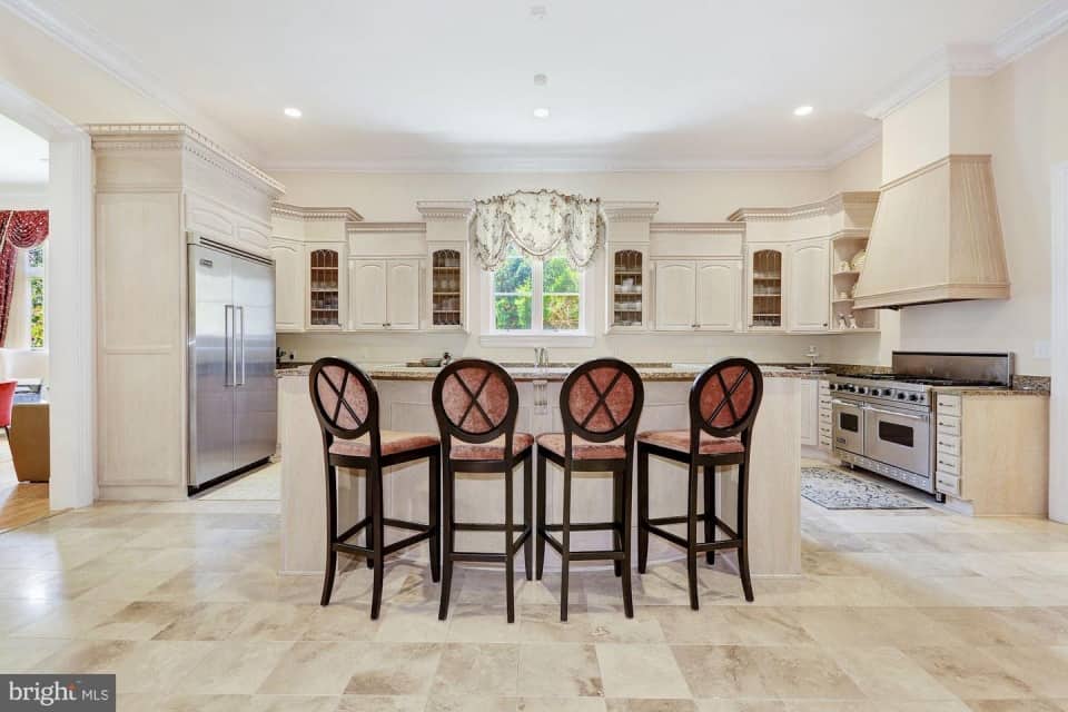 9300 Belle Terre Way Potomac MD 20854