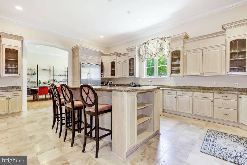 9300 Belle Terre Way Potomac MD 20854