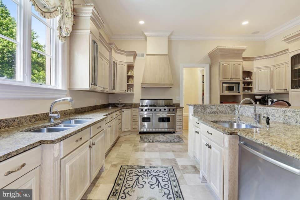 9300 Belle Terre Way Potomac MD 20854