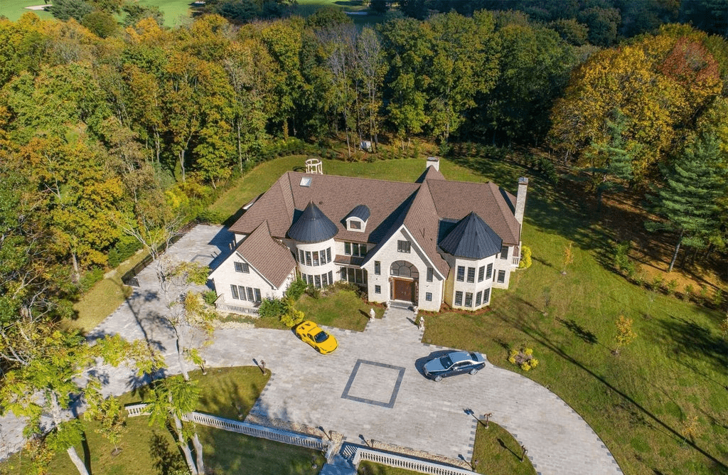 2 Brook Lane Brookville NY 11545