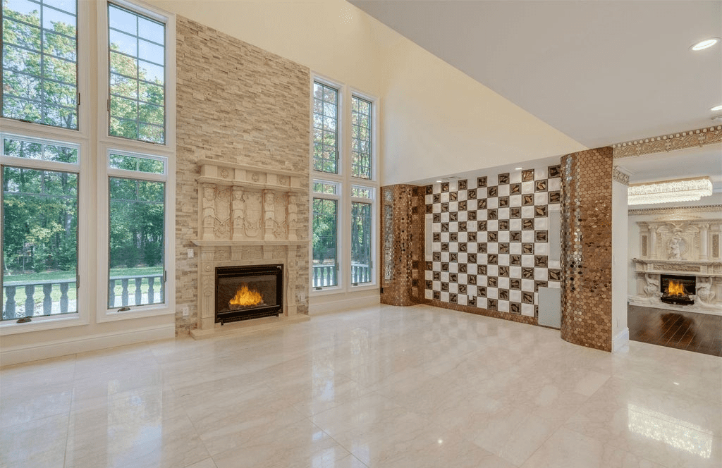 2 Brook Lane Brookville NY 11545