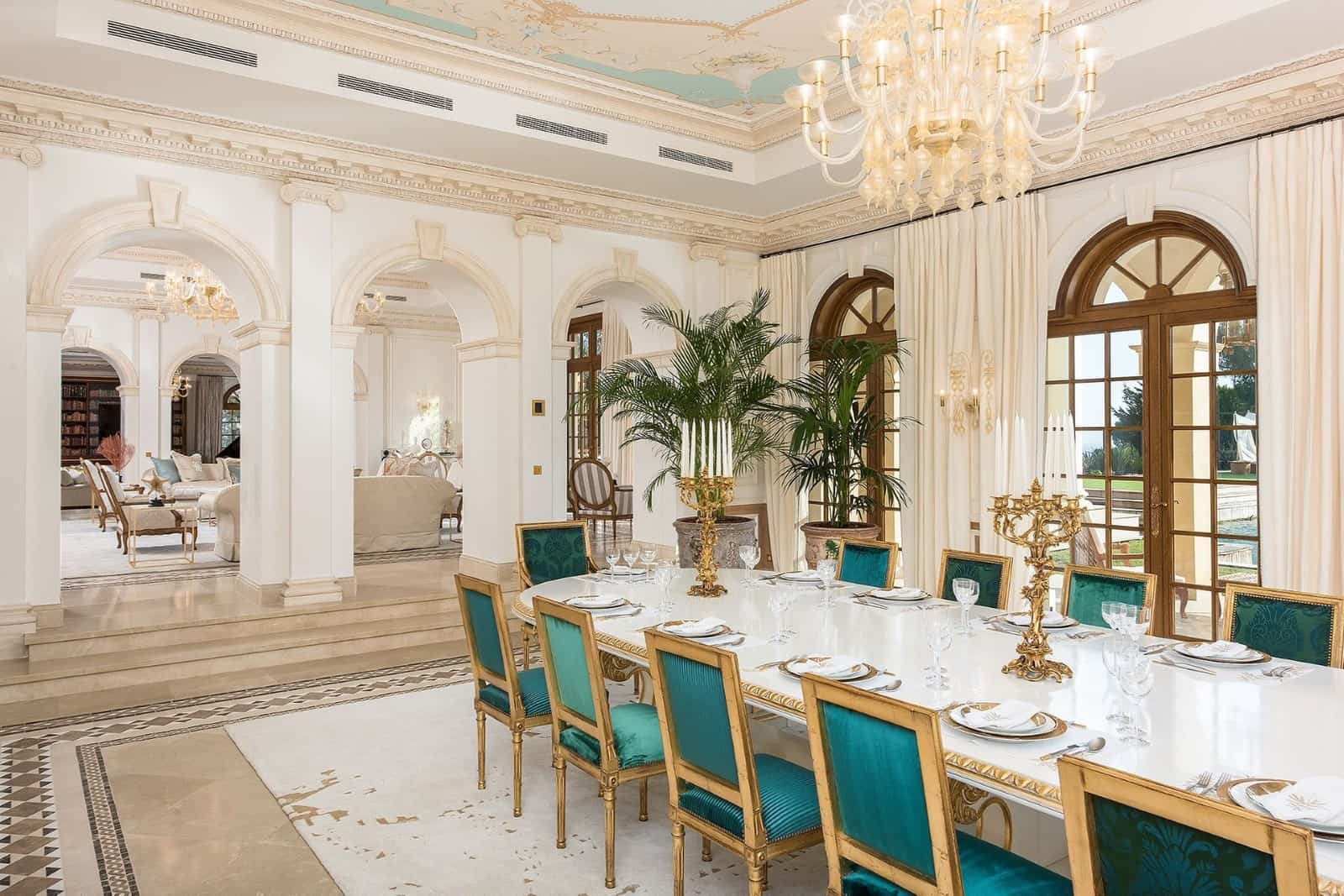147 Boulevard Leader Cannes FR 06150