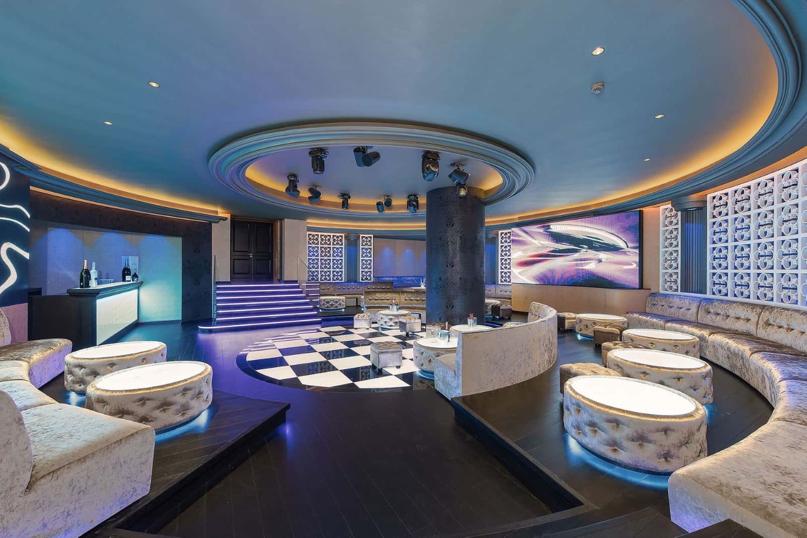 147 Boulevard Leader Cannes FR 06150