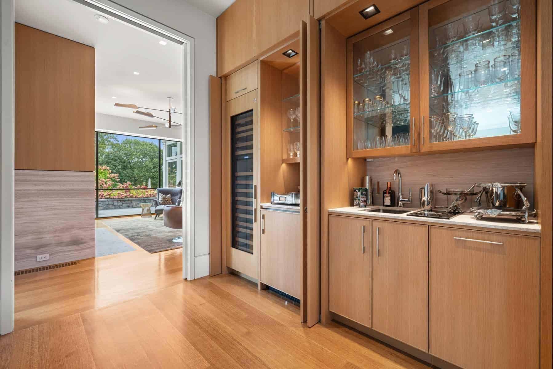 610 Harland Street, Milton, MA 02186
