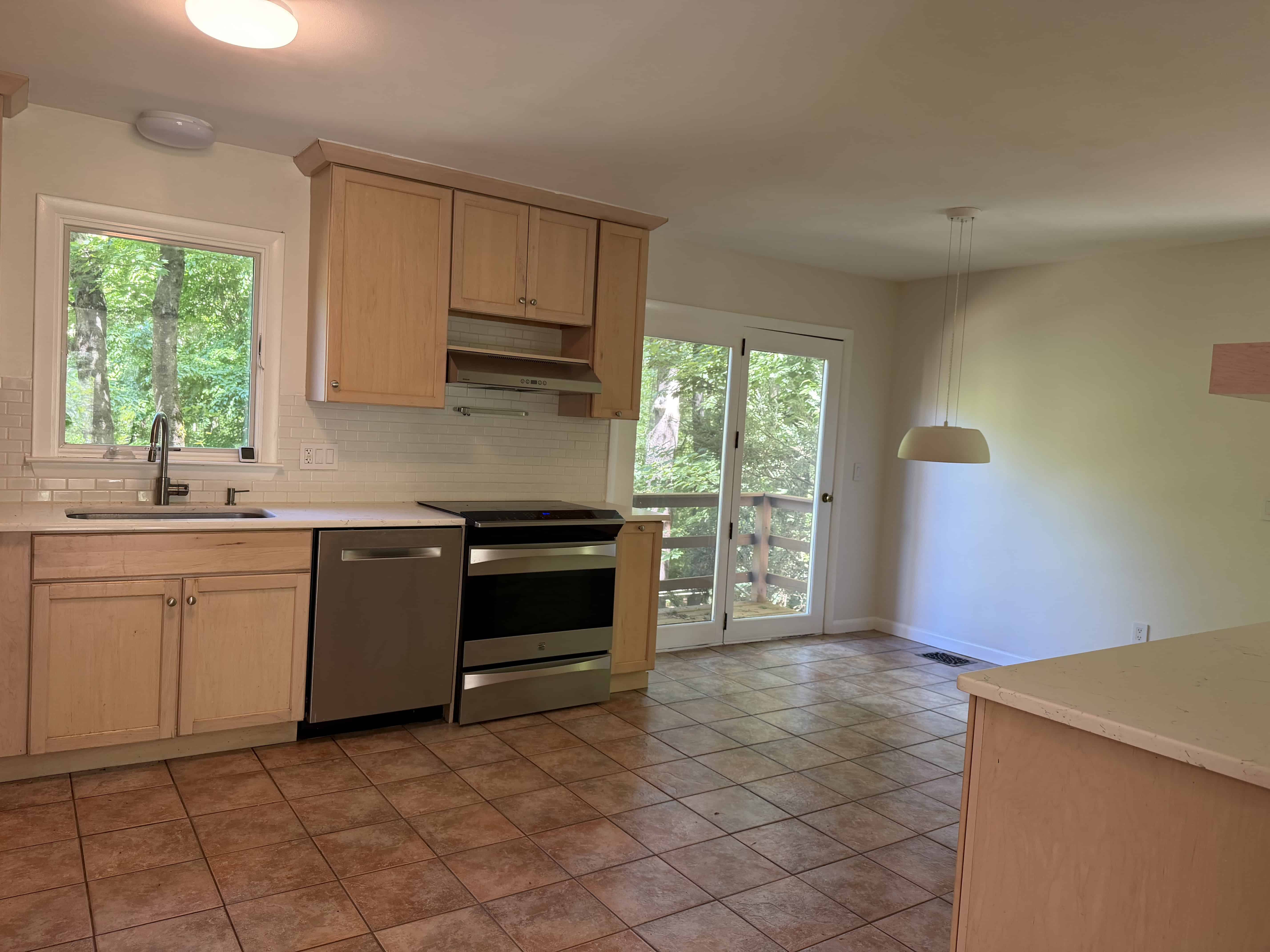Pelham MA 01022