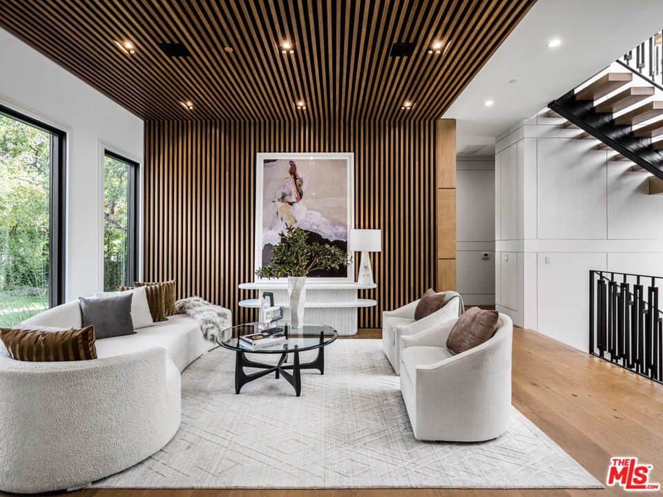 4565 Encino Avenue ENCINO CA 91316