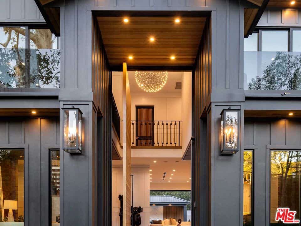 4565 Encino Avenue ENCINO CA 91316