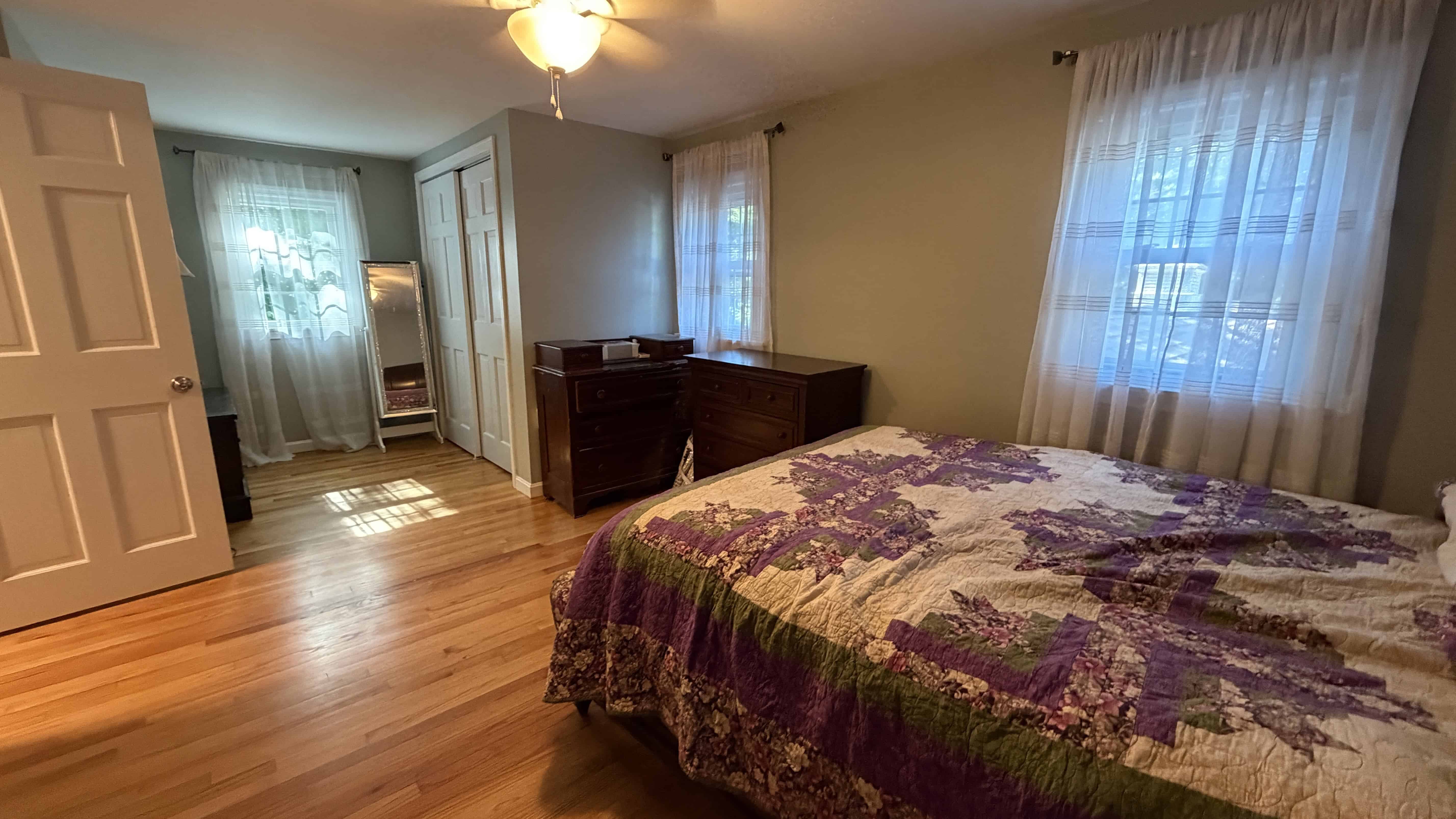 Easthampton MA 01027