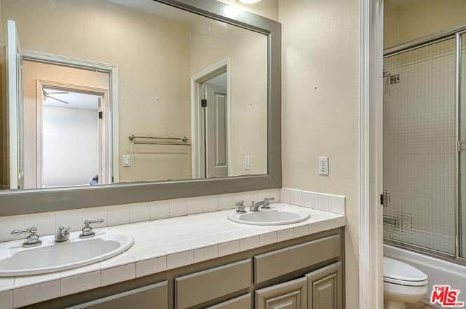 3458 Malaga Court Calabasas CA 91302