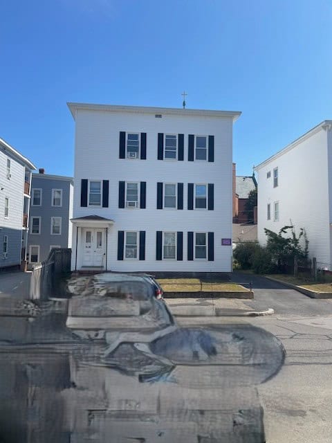 361 Dubuque Street Manchester NH 03104