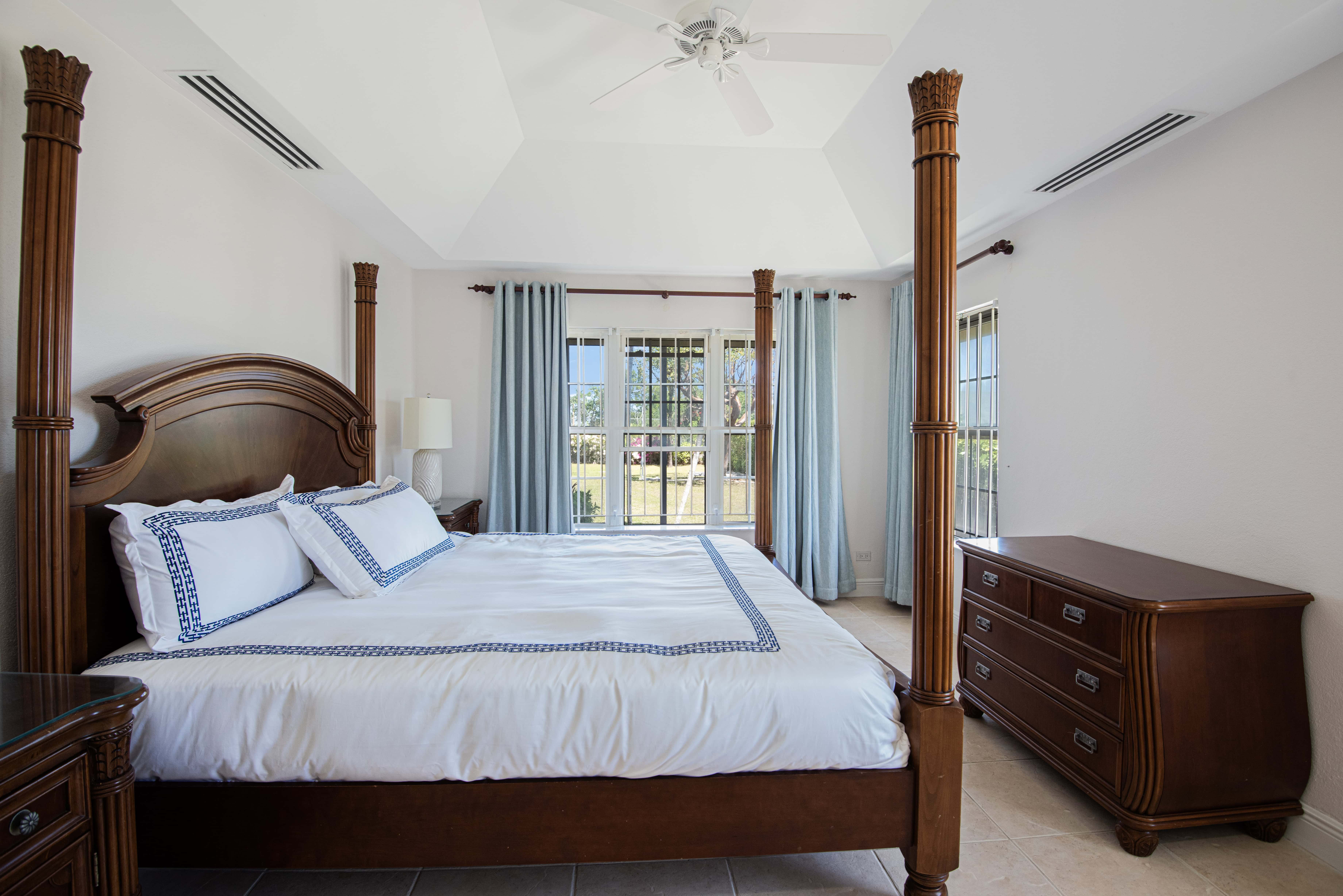 Ocean Cliff Residence New Providence Paradise Island BS