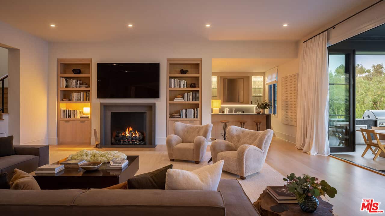 25211 Jim Bridger Road Hidden Hills CA 91302