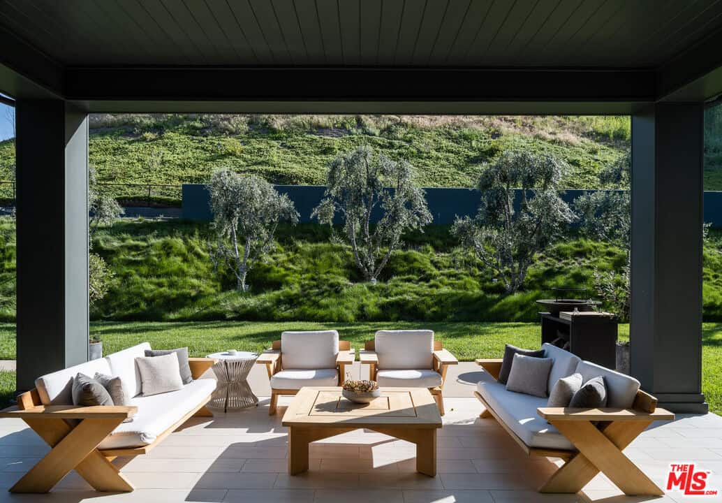25211 Jim Bridger Road Hidden Hills CA 91302