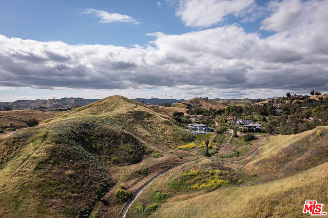 25211 Jim Bridger Road Hidden Hills CA 91302