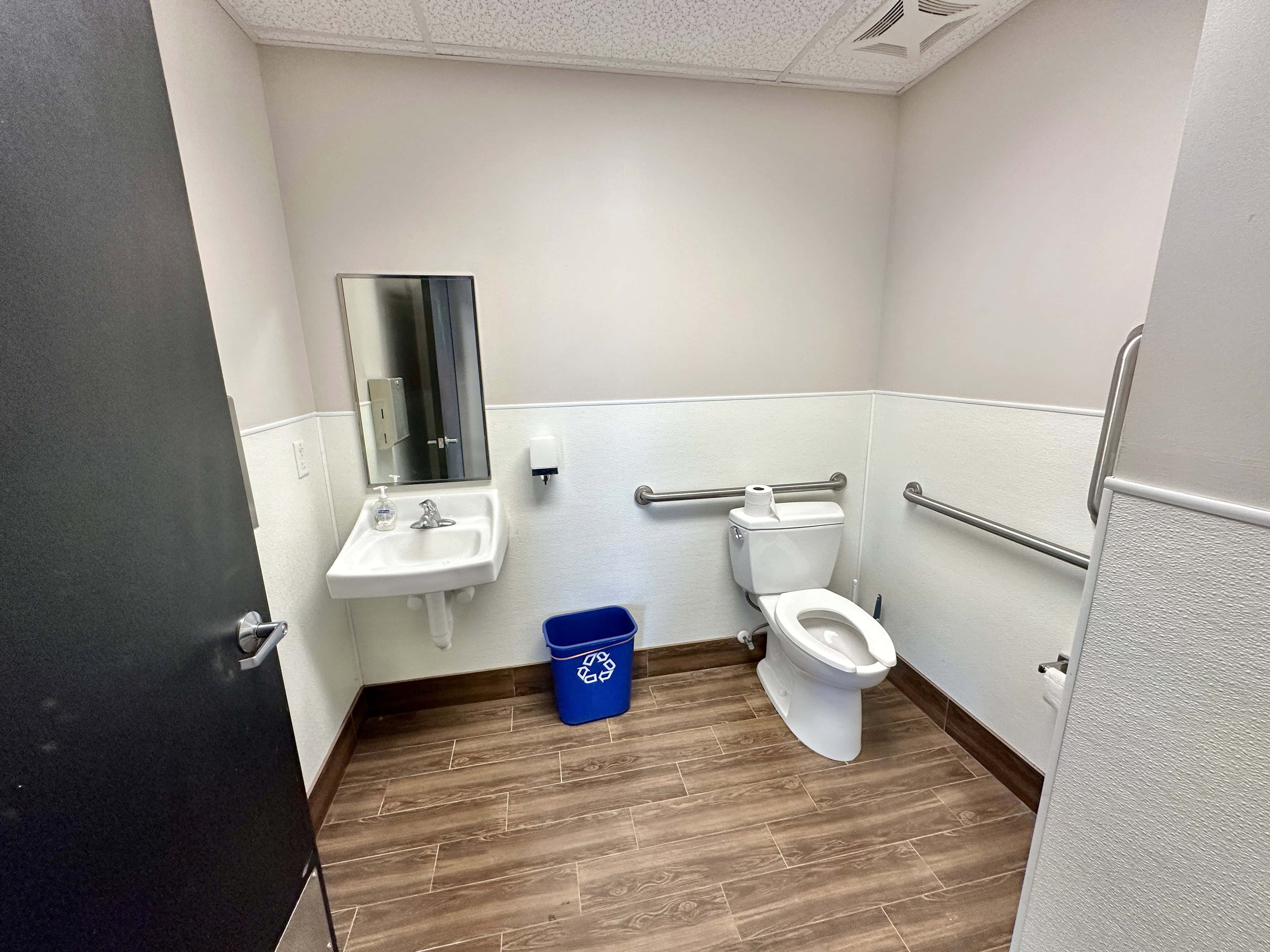 11747 E Kellogg Wichita KS 67207