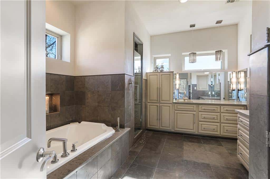 97 E Thistle Street Mandeville LA 70471