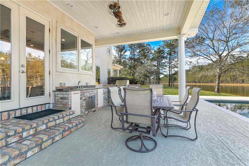 97 E Thistle Street Mandeville LA 70471