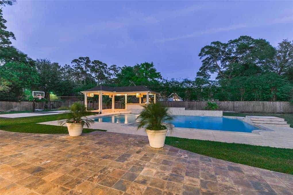 632 Pifer Road Houston TX 77024