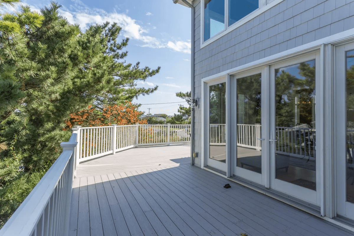 12 N Washington Avenue Lewes DE 19958