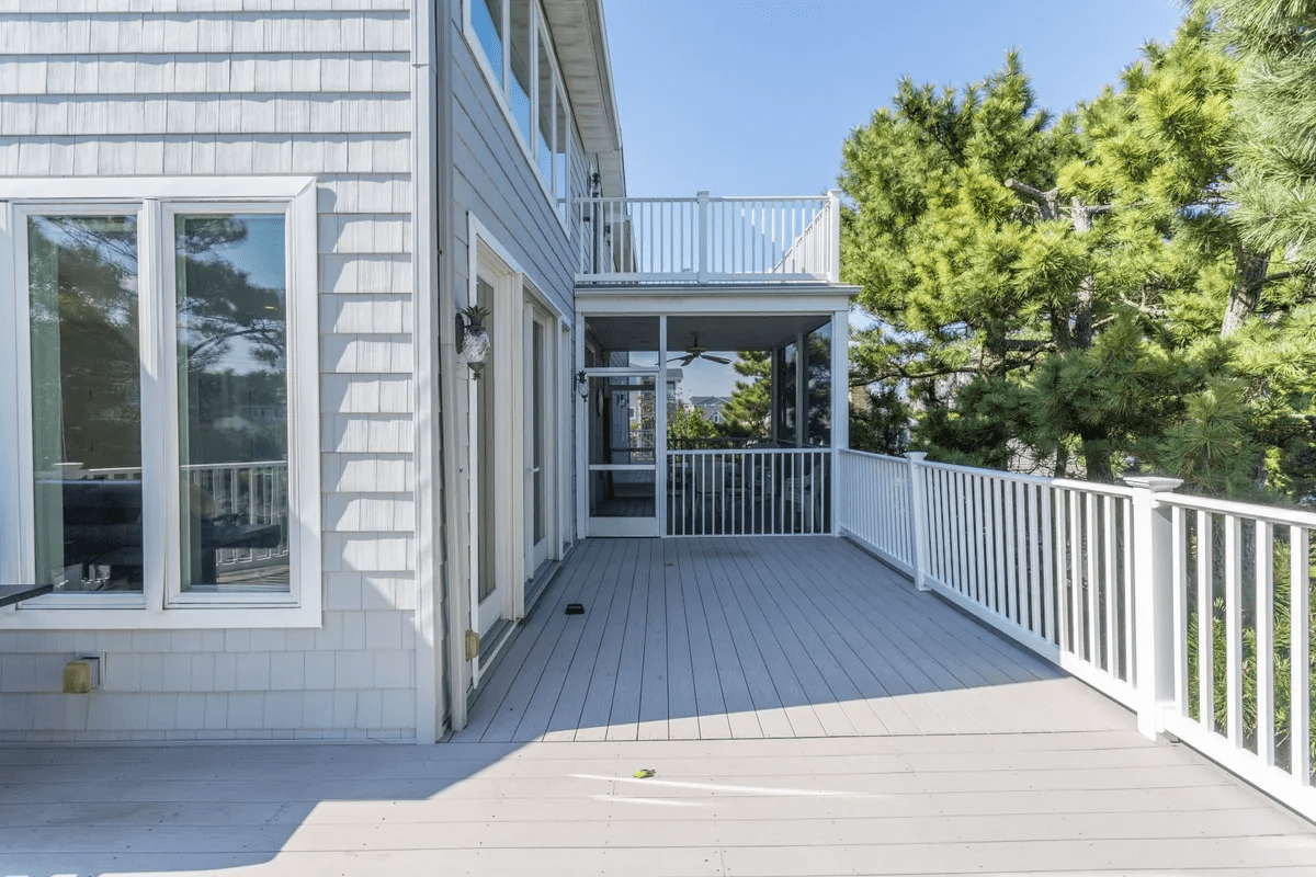 12 N Washington Avenue Lewes DE 19958