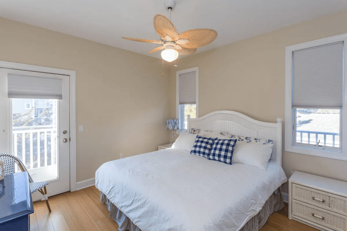 12 N Washington Avenue Lewes DE 19958