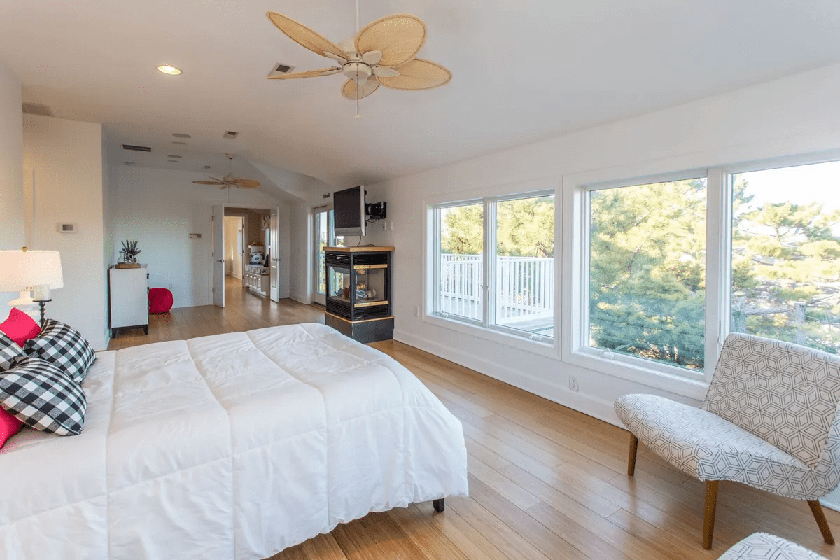 12 N Washington Avenue Lewes DE 19958