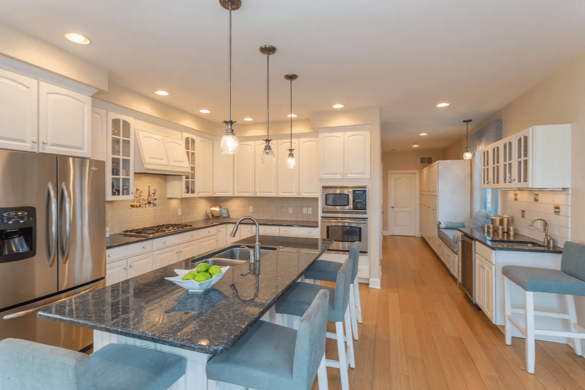 12 N Washington Avenue Lewes DE 19958