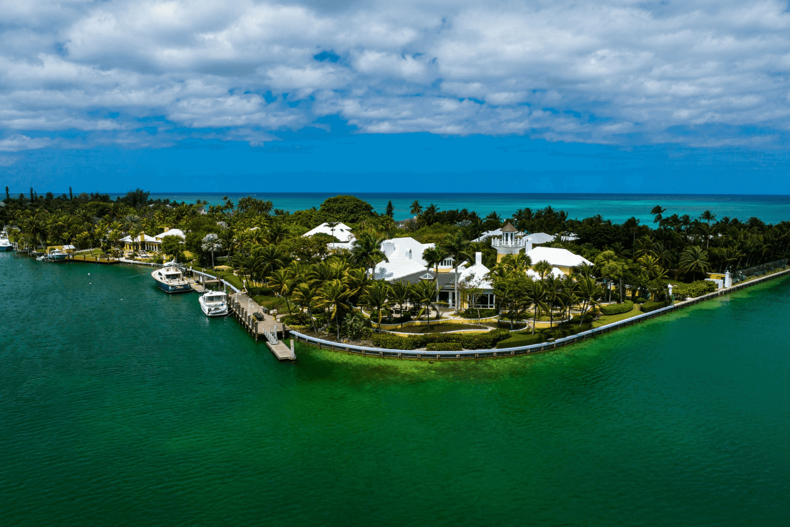 Paradise Island Drive Lyford Cay BS