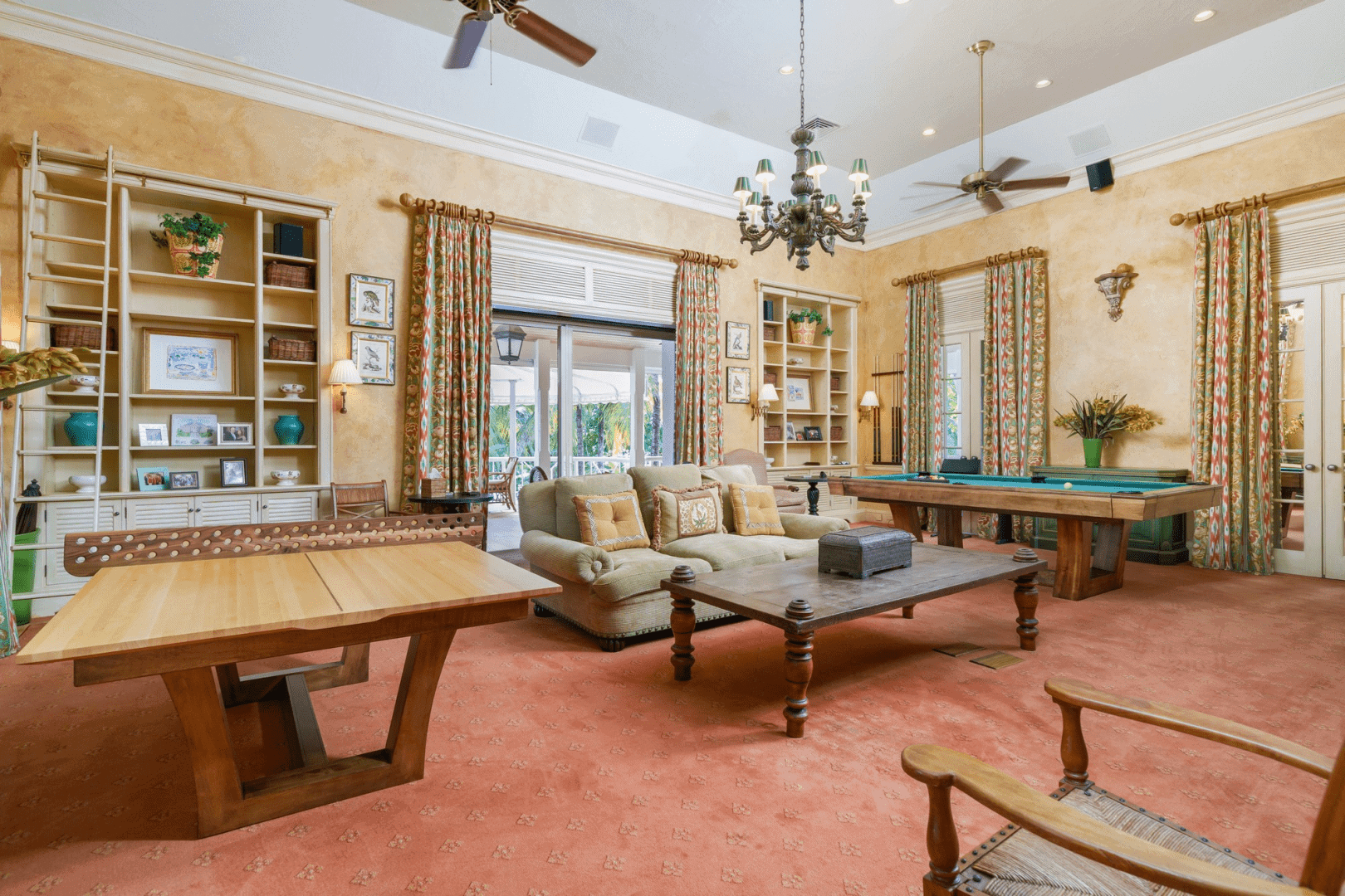 Paradise Island Drive Lyford Cay BS