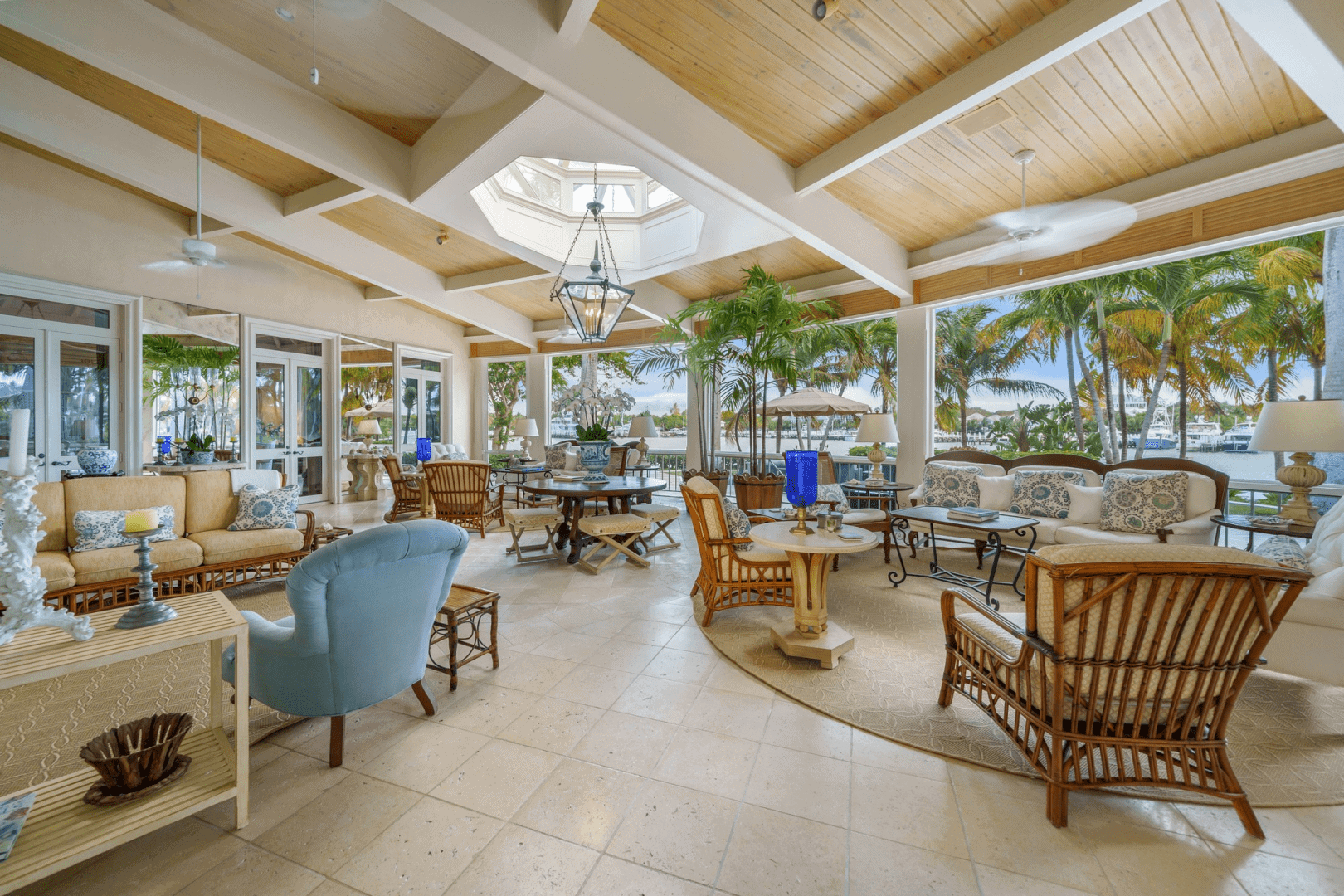 Paradise Island Drive Lyford Cay BS