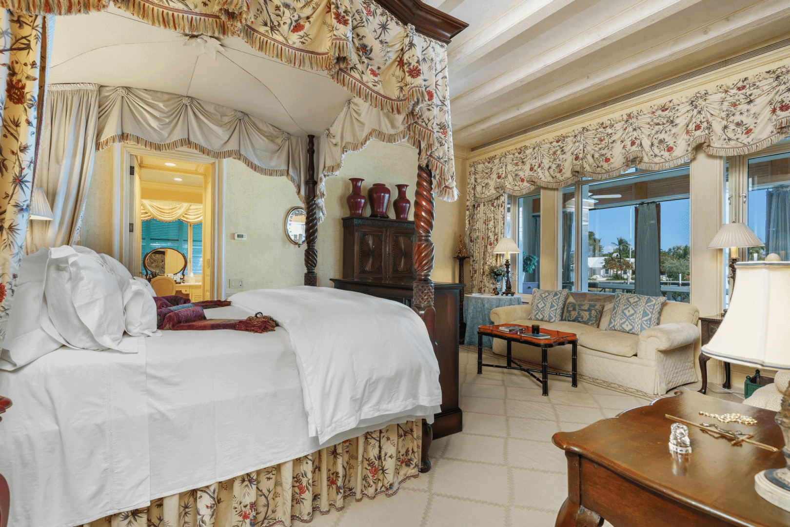 Paradise Island Drive Lyford Cay BS