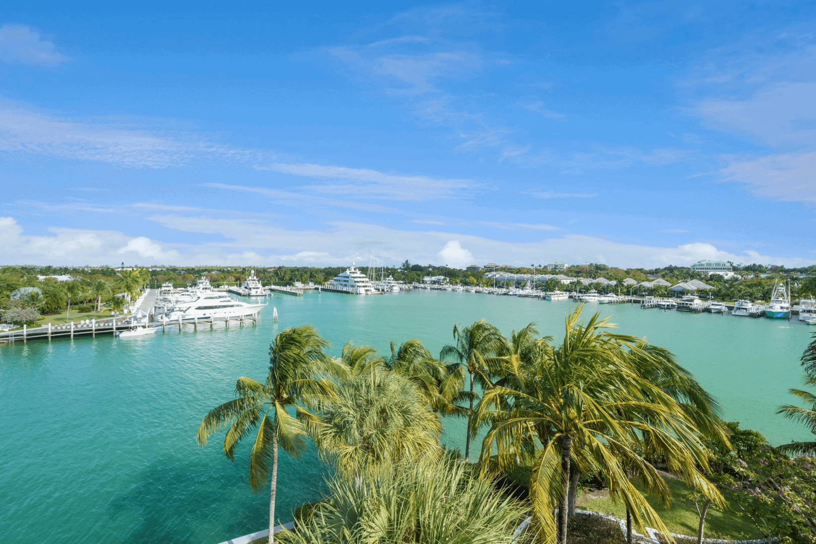 Paradise Island Drive Lyford Cay BS