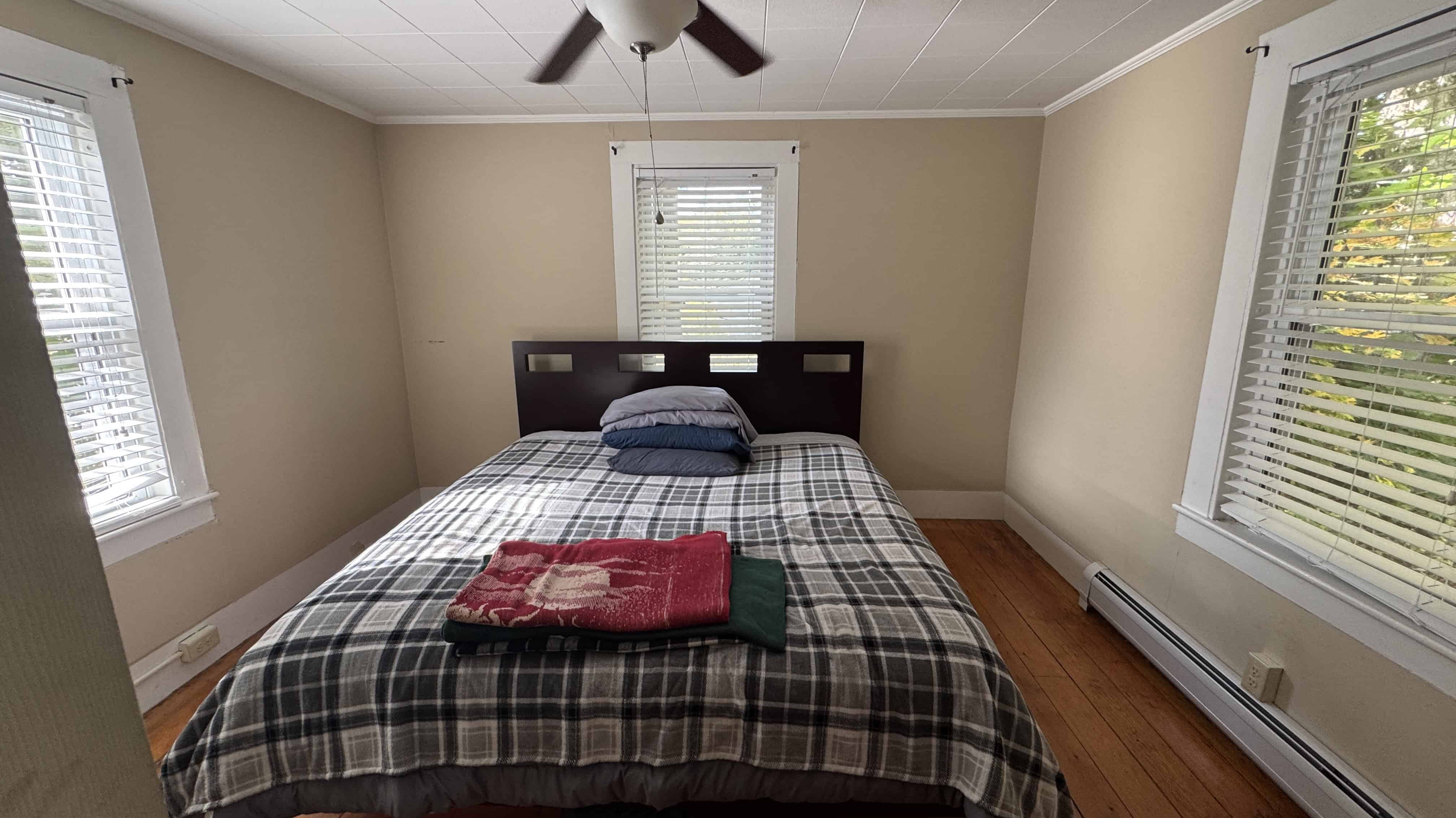 Easthampton MA 01027