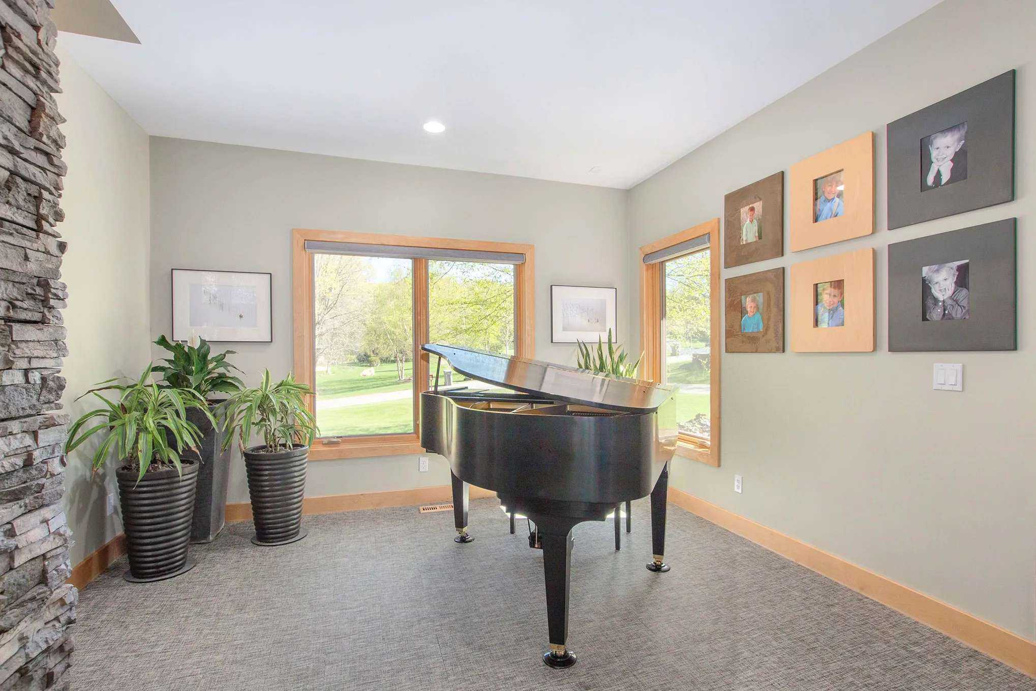 1045 Skyevale Drive NE Ada MI