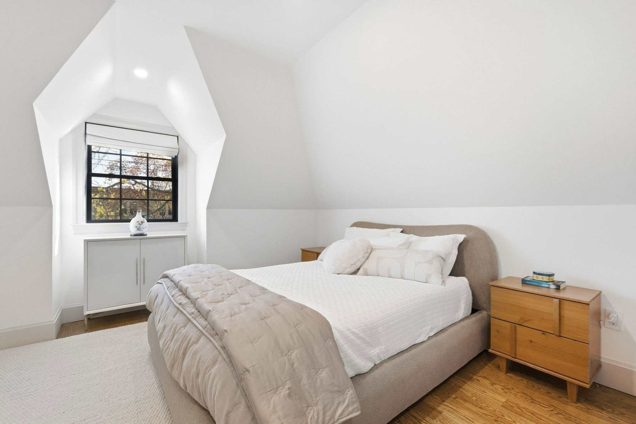 8 Stetson Street, Brookline, MA 02446