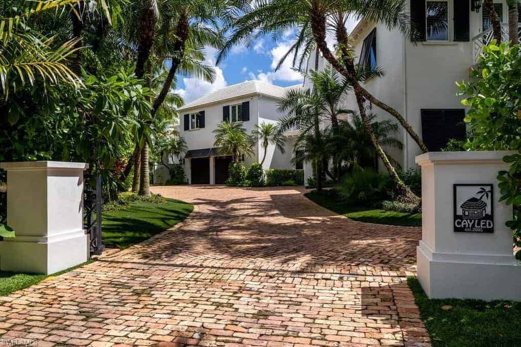 3695 Nelsons Walk Naples FL 34102