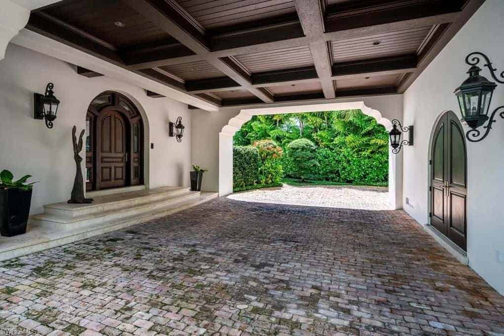 3695 Nelsons Walk Naples FL 34102