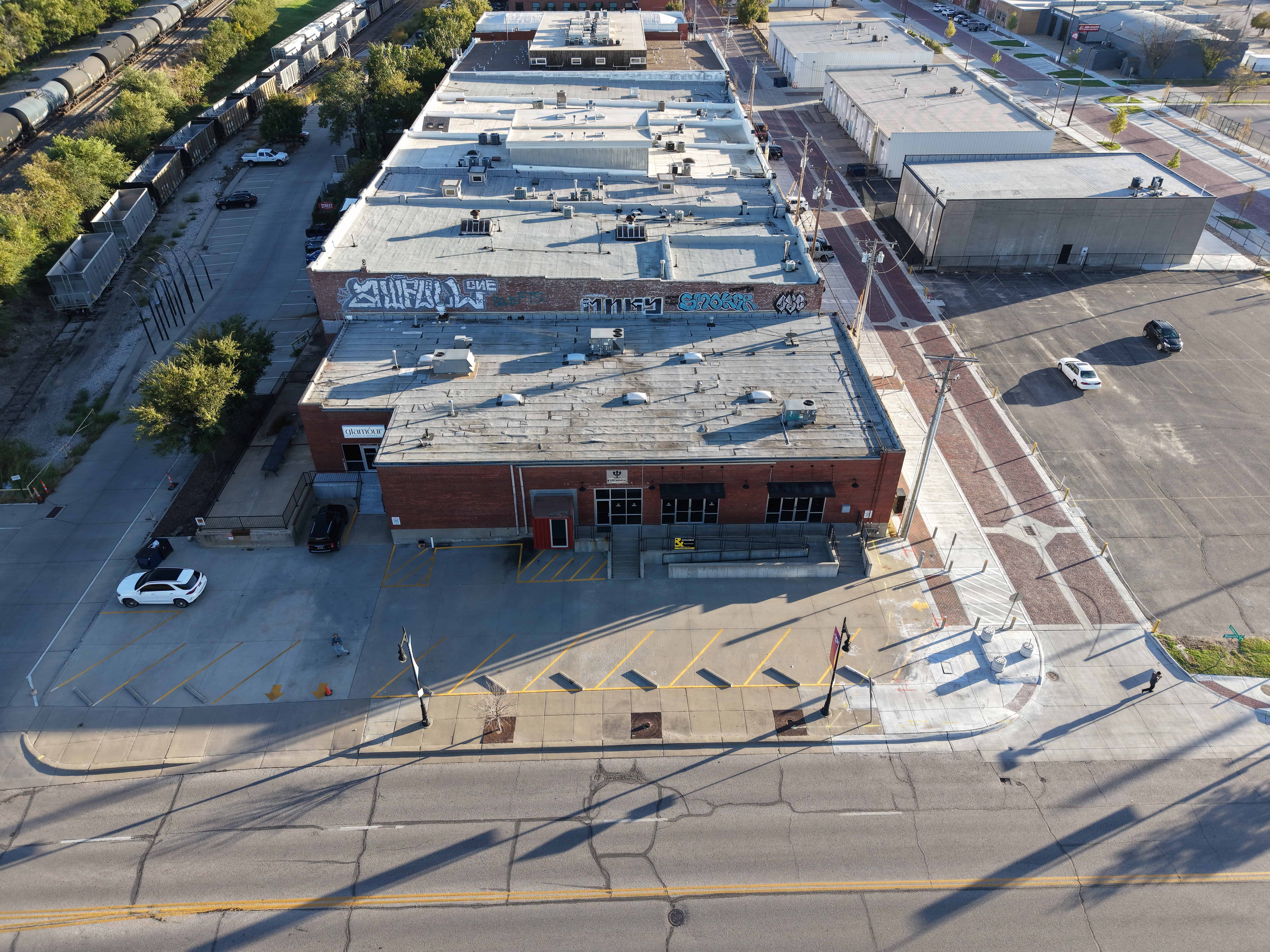 400 S Commerce Wichita KS 67202