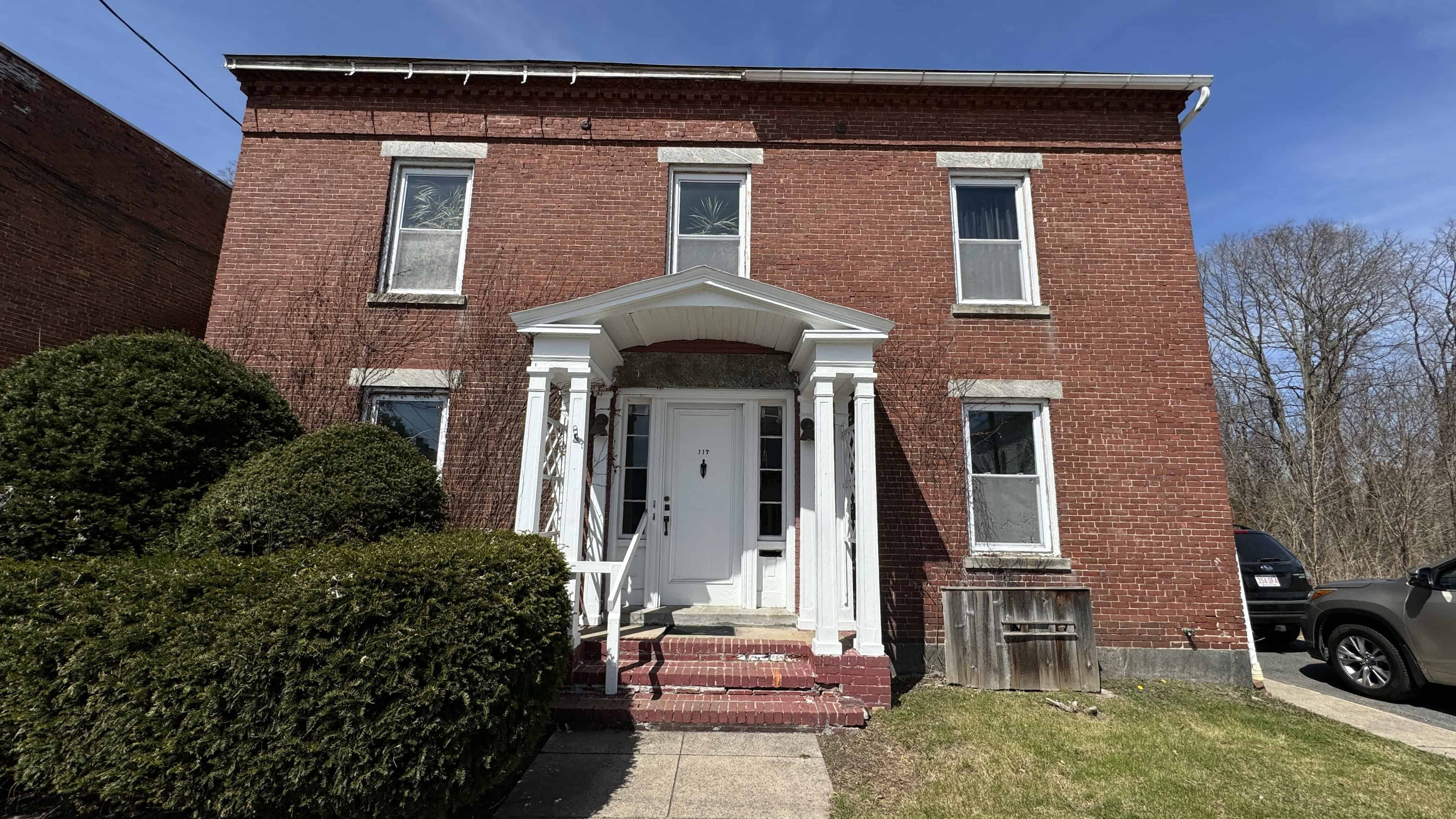 Easthampton MA 01027