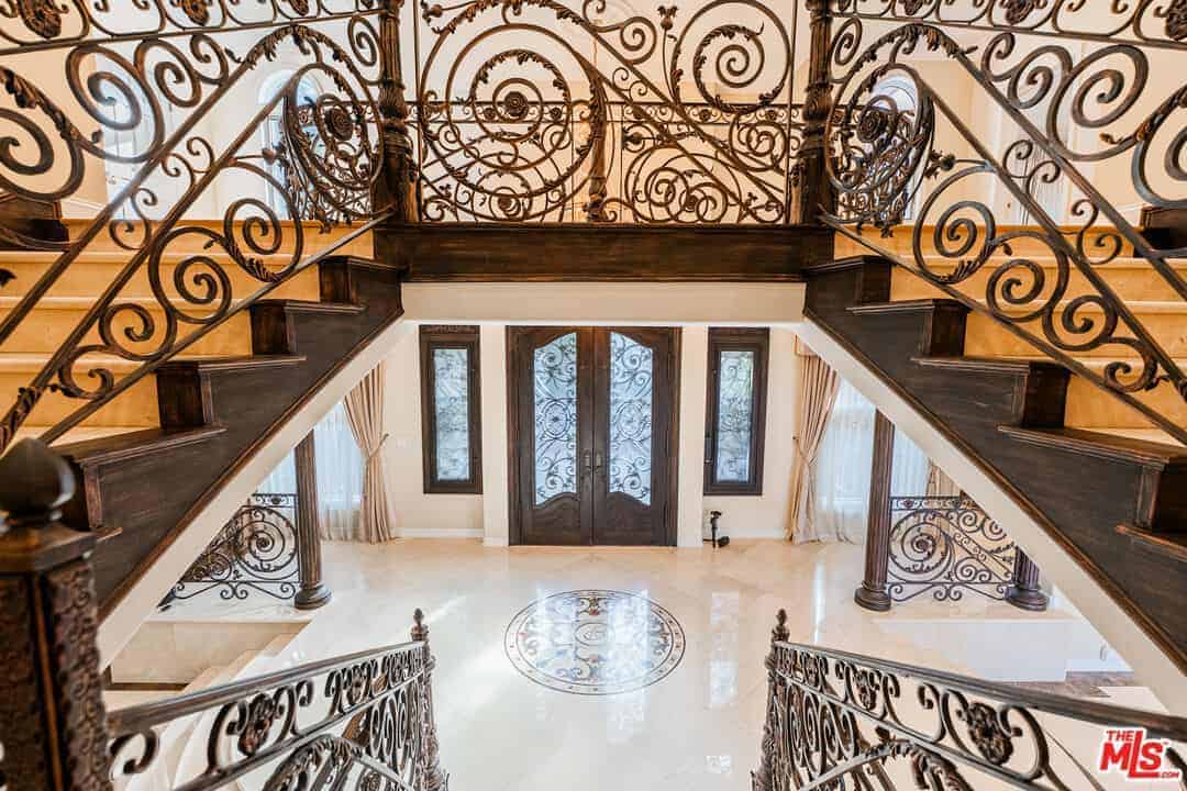 11131 Mountcastle Drive Studio City CA 91604