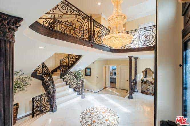 11131 Mountcastle Drive Studio City CA 91604