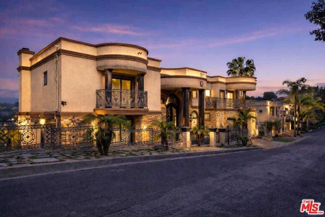 11131 Mountcastle Drive Studio City CA 91604