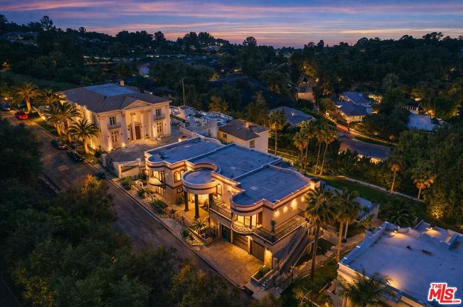 11131 Mountcastle Drive Studio City CA 91604