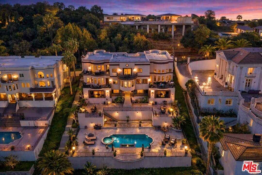 11131 Mountcastle Drive Studio City CA 91604