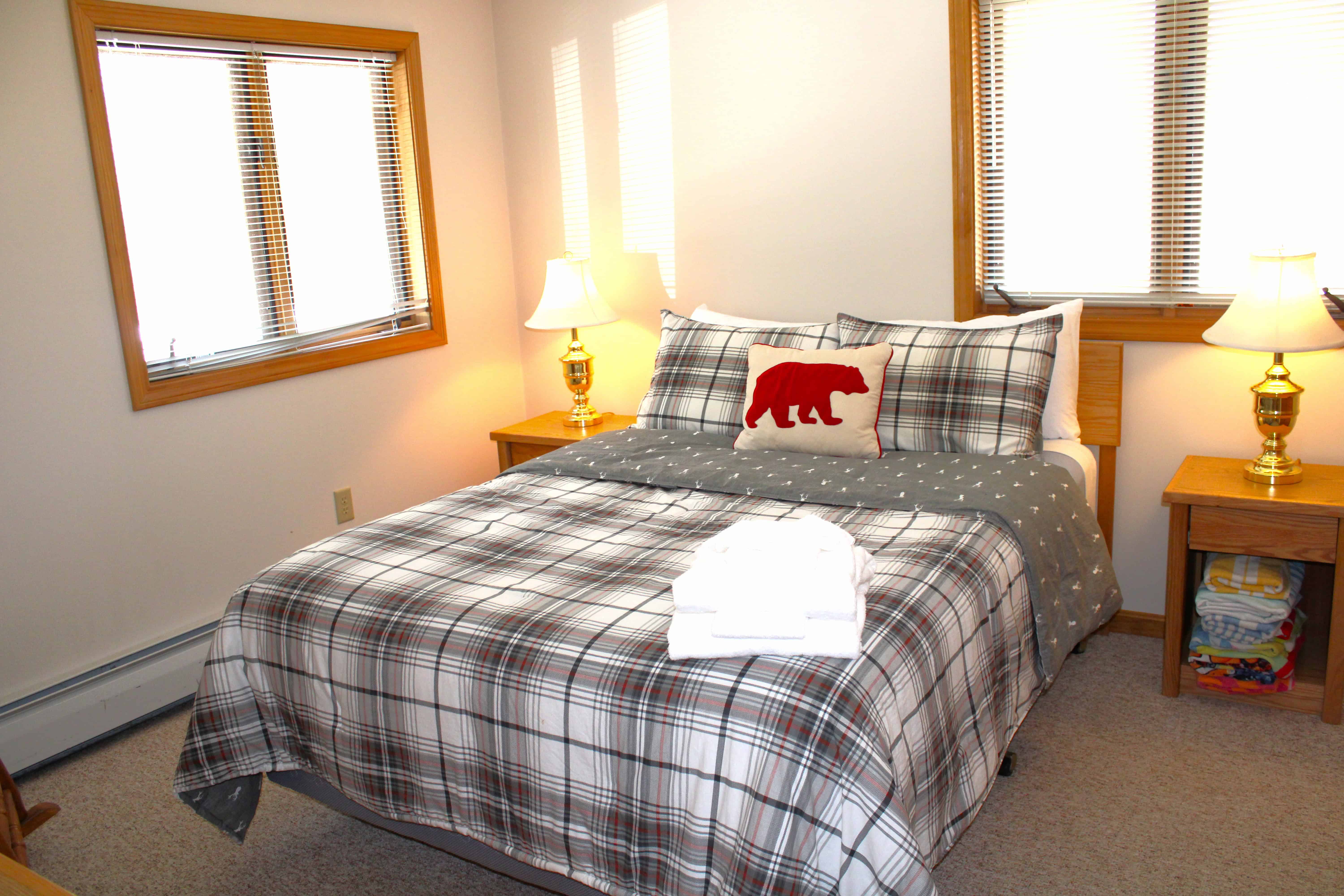 Woodstock NH 03293